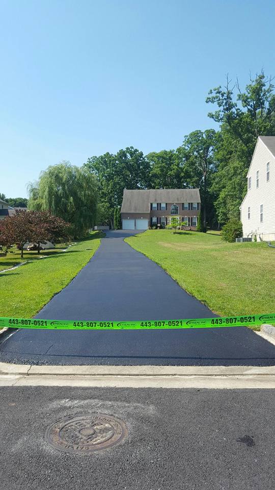 Seal Coating in Harford County Photo - Straight Driveway with Jet Seal Tape in Front
